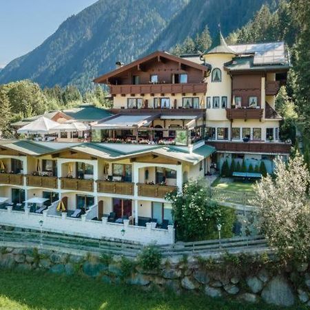 Hotel Laendenhof Superior Mayrhofen Dış mekan fotoğraf