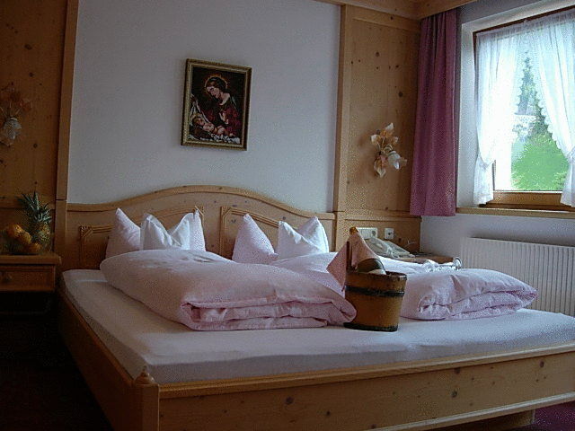 Hotel Laendenhof Superior Mayrhofen Oda fotoğraf